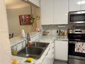 1101 NW 58th Ter 108, Sunrise FL 33313