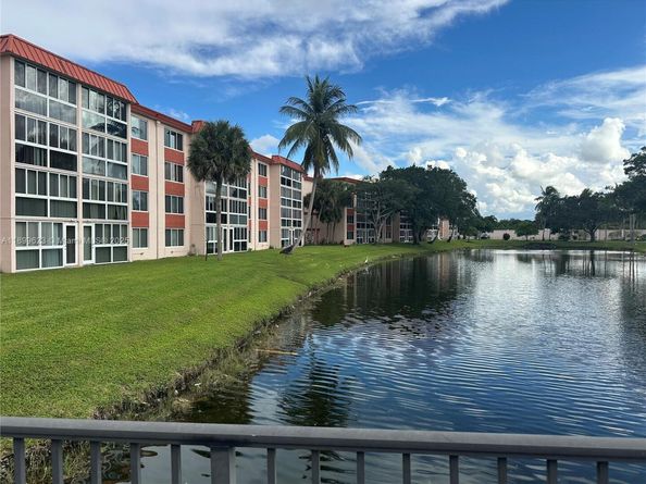 1101 NW 58th Ter 108, Sunrise FL 33313