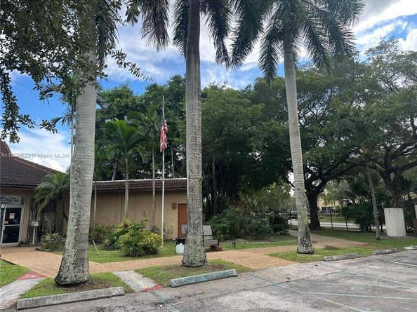 1101 NW 58th Ter 108, Sunrise FL 33313