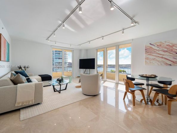90 Alton Rd 902, Miami Beach FL 33139