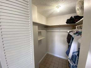 16465 NE 22nd Ave 513, North Miami Beach FL 33160