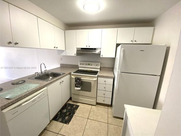 16465 NE 22nd Ave 513, North Miami Beach FL 33160