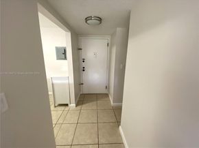 16465 NE 22nd Ave 513, North Miami Beach FL 33160