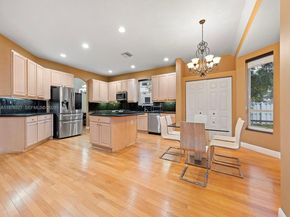 1104 NW 139th Ave, Pembroke Pines FL 33028