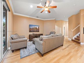 1104 NW 139th Ave, Pembroke Pines FL 33028