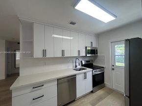 3120 NW 4th Ct, Lauderhill FL 33311
