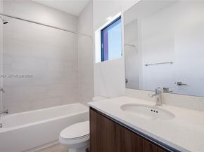 113 NE 6 3613, Fort Lauderdale FL 33304