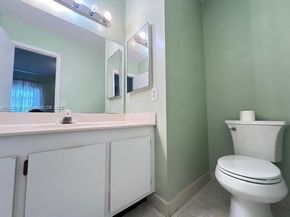 905 NW 107th Ave, Pembroke Pines FL 33026