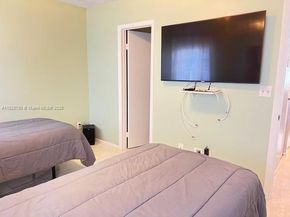 905 NW 107th Ave, Pembroke Pines FL 33026