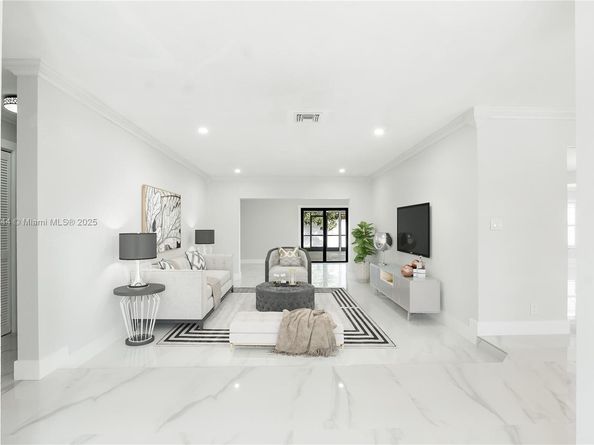 4321 NW 110th Ct, Coral Springs FL 33065