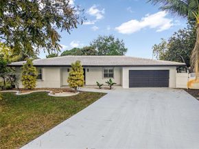 4321 NW 110th Ct, Coral Springs FL 33065