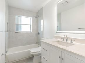 4321 NW 110th Ct, Coral Springs FL 33065