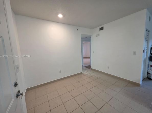 11060 SW 196th St 303, Cutler Bay FL 33157