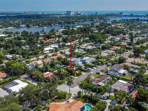 1247 Washington St, Hollywood FL 33019