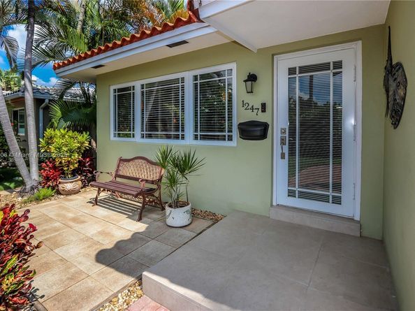 1247 Washington St, Hollywood FL 33019
