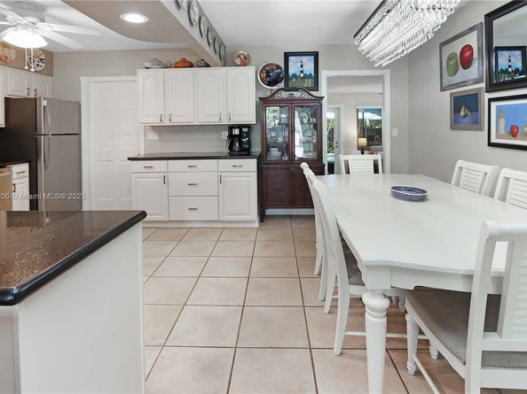 1247 Washington St, Hollywood FL 33019