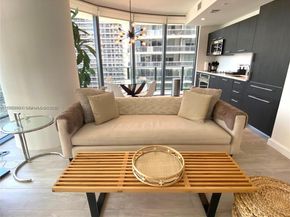 55 SW 9th St 3001, Miami FL 33130