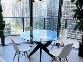 55 SW 9th St 3001, Miami FL 33130