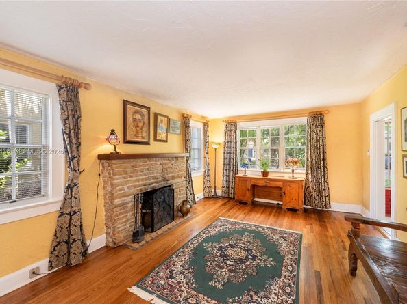 1256 Algeria Ave, Coral Gables FL 33134