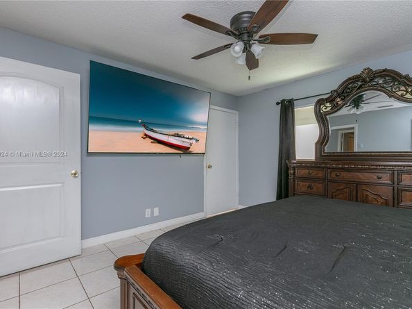2510 SW Natura Blvd, Deerfield Beach FL 33441