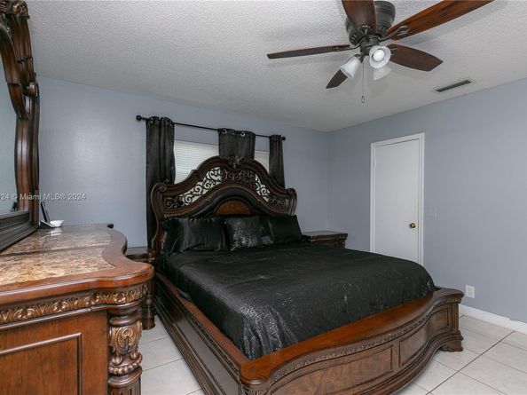 2510 SW Natura Blvd, Deerfield Beach FL 33441