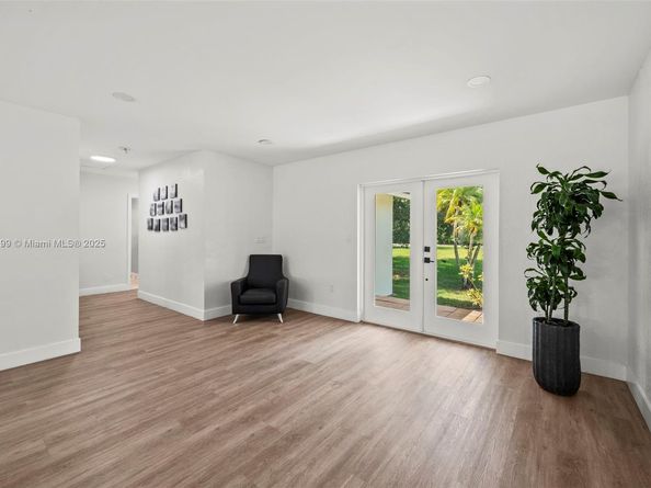 17611 SW 66th St, Southwest Ranches FL 33331