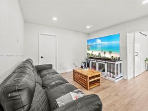 17611 SW 66th St, Southwest Ranches FL 33331