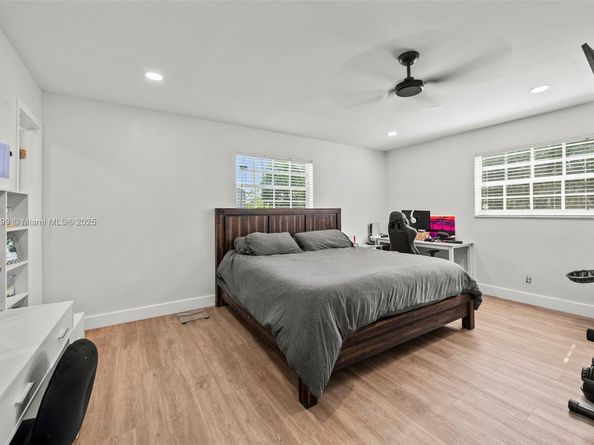 17611 SW 66th St, Southwest Ranches FL 33331