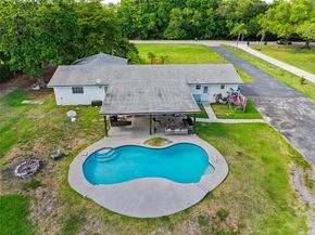 17611 SW 66th St, Southwest Ranches FL 33331
