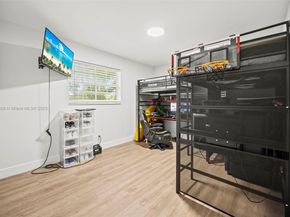 17611 SW 66th St, Southwest Ranches FL 33331