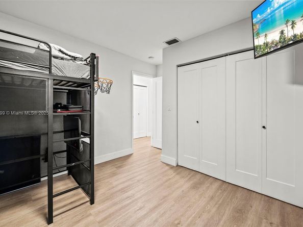 17611 SW 66th St, Southwest Ranches FL 33331