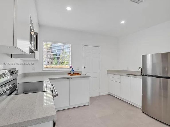 545-547 NE 64th St, Miami FL 33138