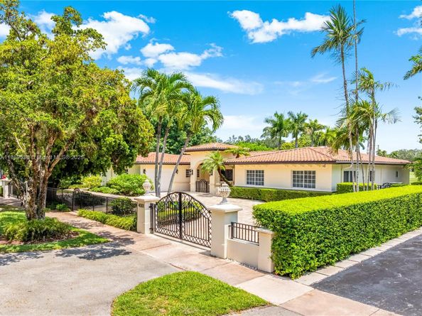 4001 Santa Maria St, Coral Gables FL 33146