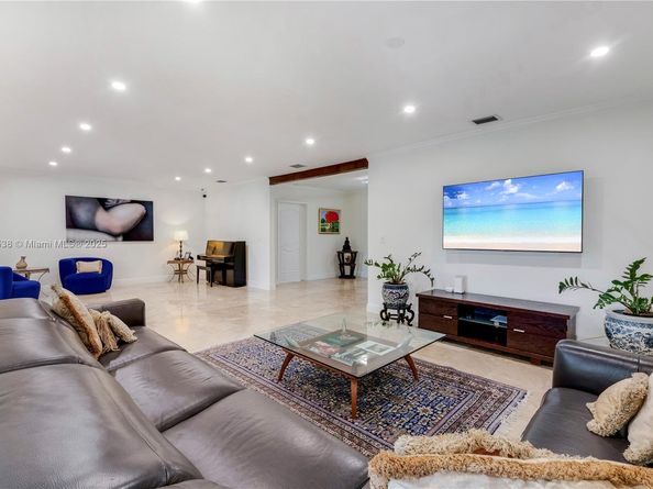 4001 Santa Maria St, Coral Gables FL 33146