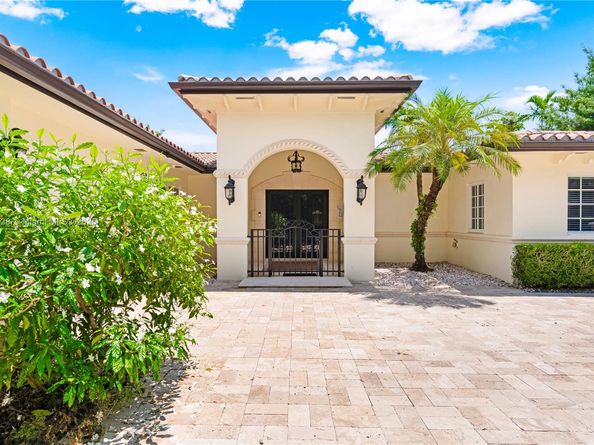 4001 Santa Maria St, Coral Gables FL 33146
