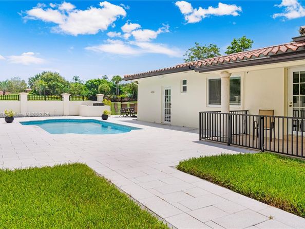 4001 Santa Maria St, Coral Gables FL 33146