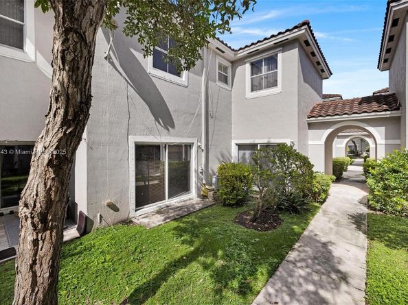 14046 SW 49th St 16, Miramar FL 33027