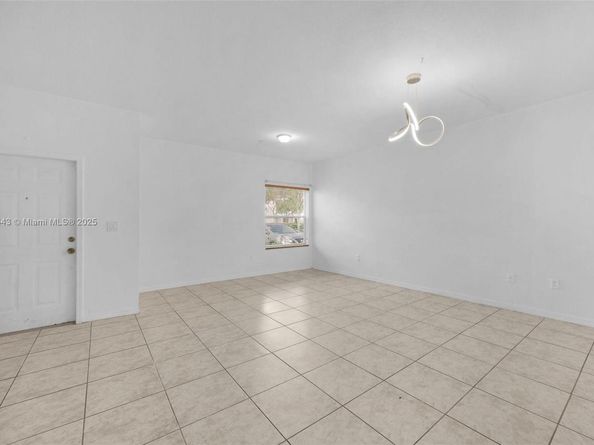 14046 SW 49th St 16, Miramar FL 33027