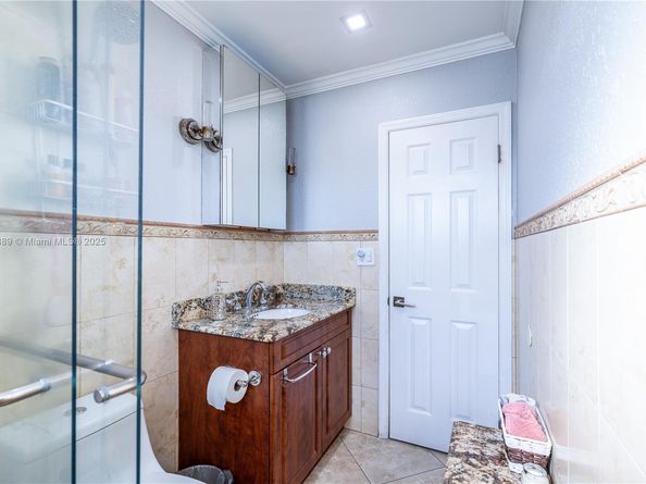 12800 SW 43rd Dr 102B, Miami FL 33175