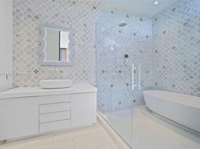 132 Paloma Dr, Coral Gables FL 33143