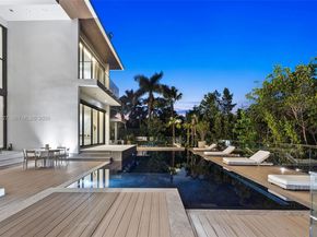 132 Paloma Dr, Coral Gables FL 33143