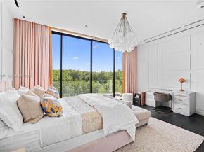 132 Paloma Dr, Coral Gables FL 33143