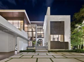 132 Paloma Dr, Coral Gables FL 33143