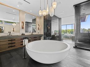 132 Paloma Dr, Coral Gables FL 33143