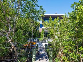 132 Paloma Dr, Coral Gables FL 33143