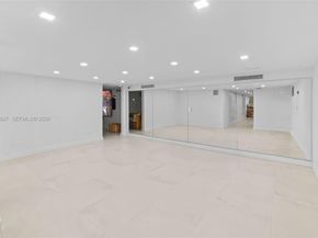 132 Paloma Dr, Coral Gables FL 33143