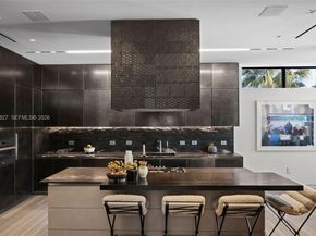 132 Paloma Dr, Coral Gables FL 33143