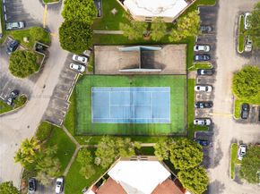 10249 NW 9th St Cir 1078, Miami FL 33172