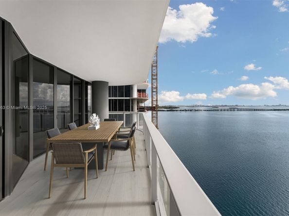 700 NE 24th Street 1401, Miami FL 33137