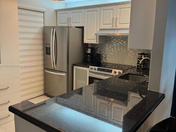 5201 NW 2nd Ave 412, Boca Raton FL 33487